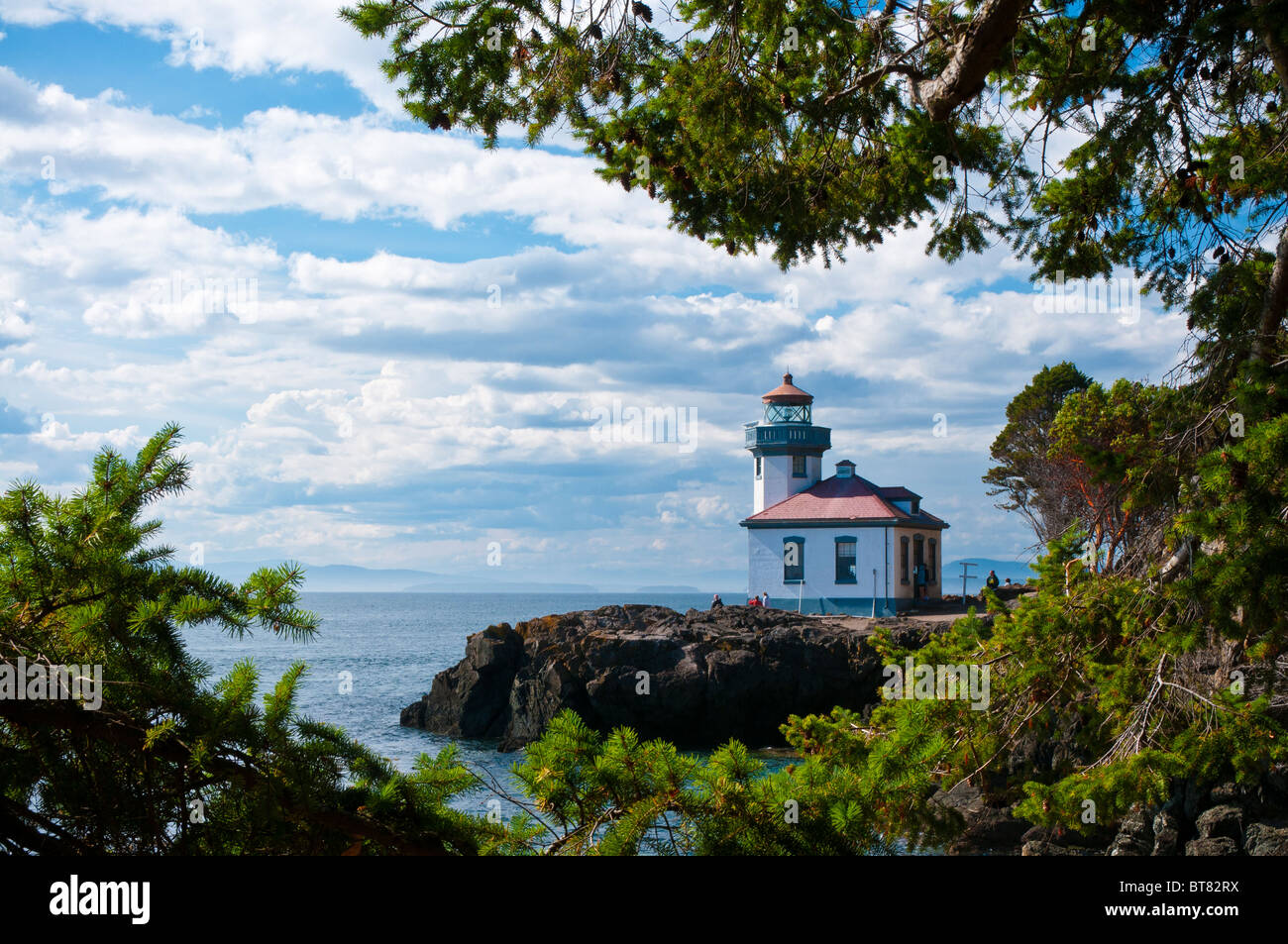 Lime Kiln Lighthouse, Lime Kiln State Park, San Juan Island, Washington. Stock Photo