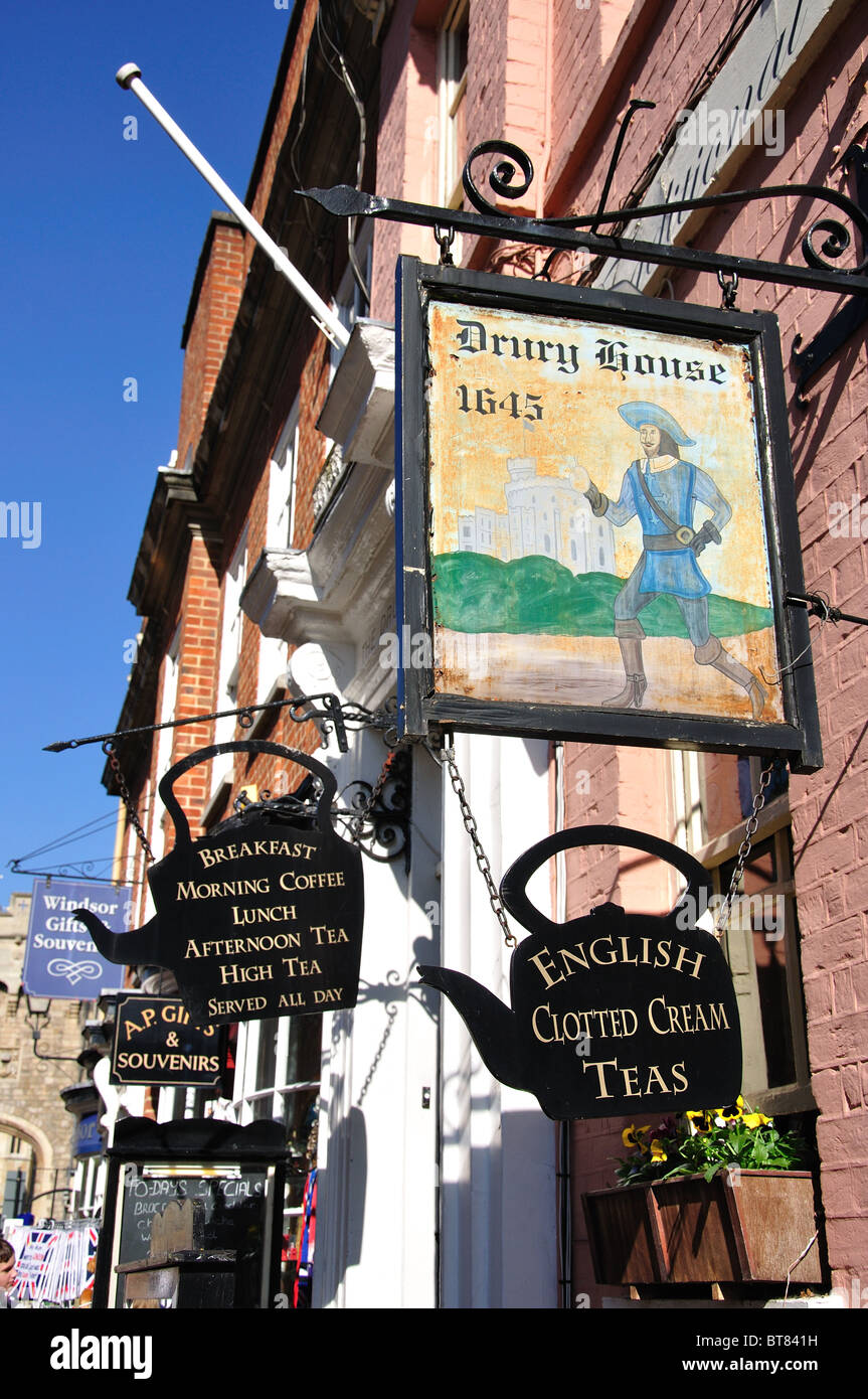 English cream signs, Castle Street, Castle Hill, Windsor