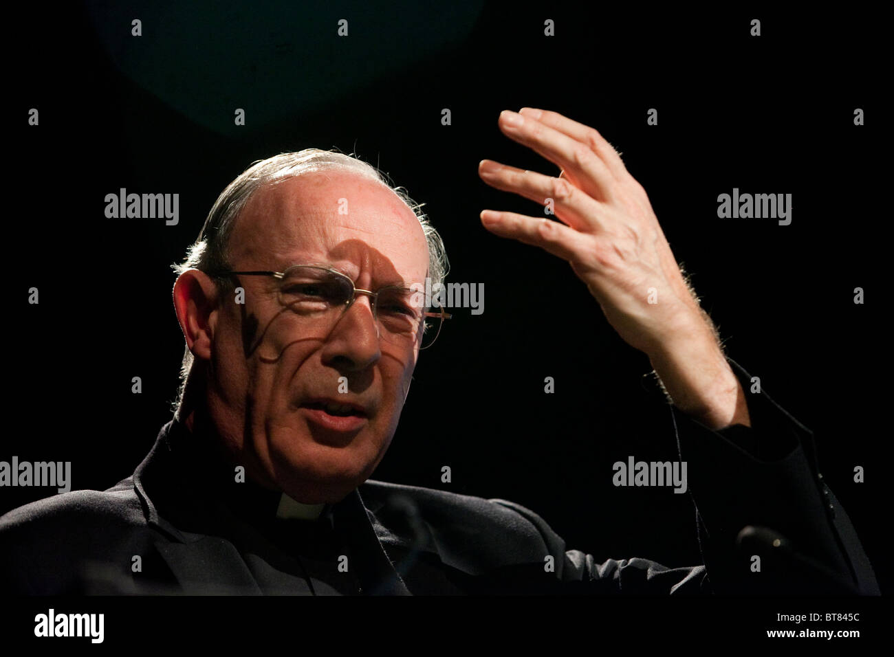 Mgr André-Joseph Léonard, archbishop of Mechelen-Brussels, gives a speech at the event Grandes Conferences Catholiques Stock Photo