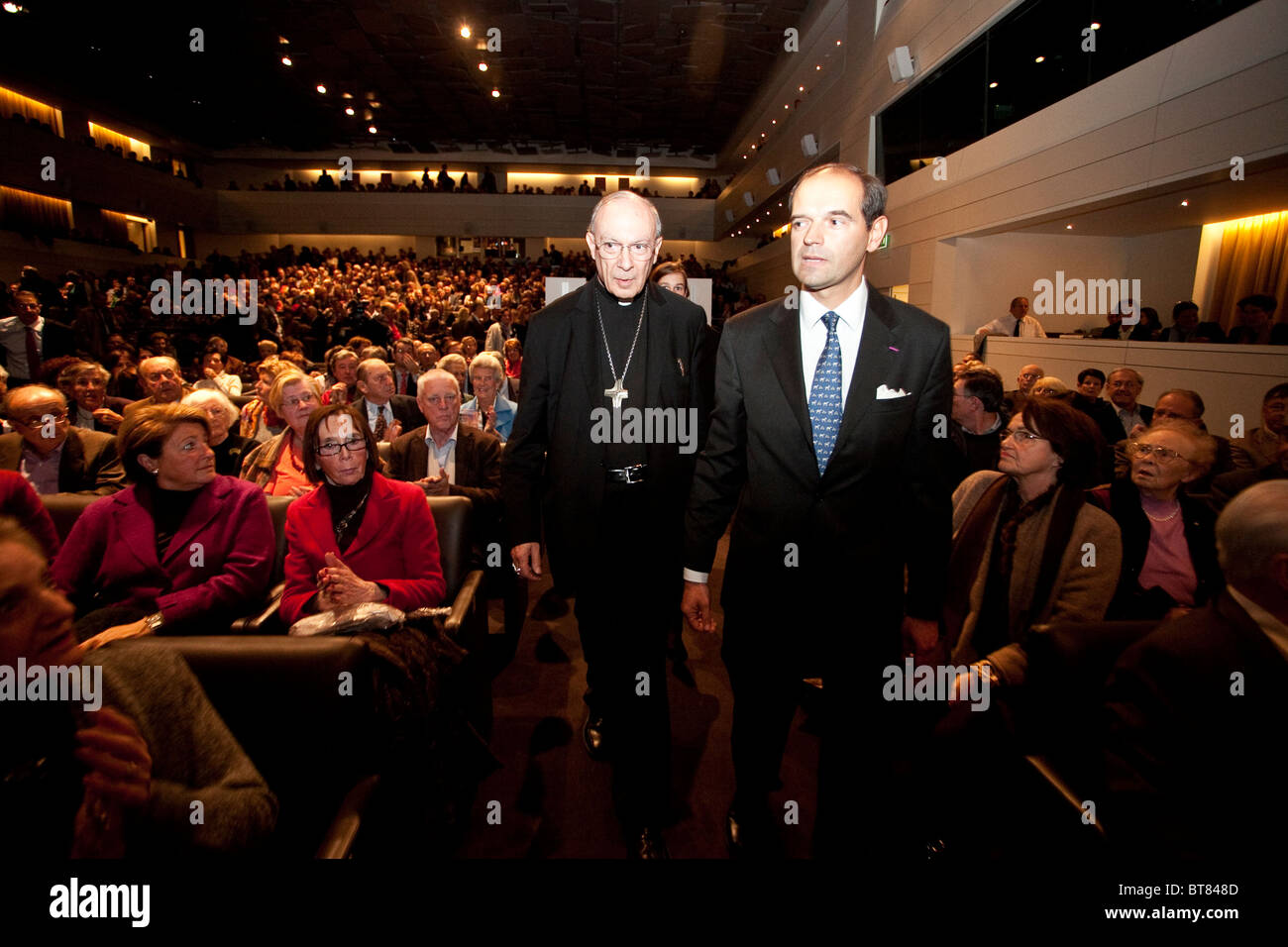 Mgr André-Joseph Léonard, archbishop of Mechelen-Brussels, gives a speech at the event Grandes Conferences Catholiques Stock Photo