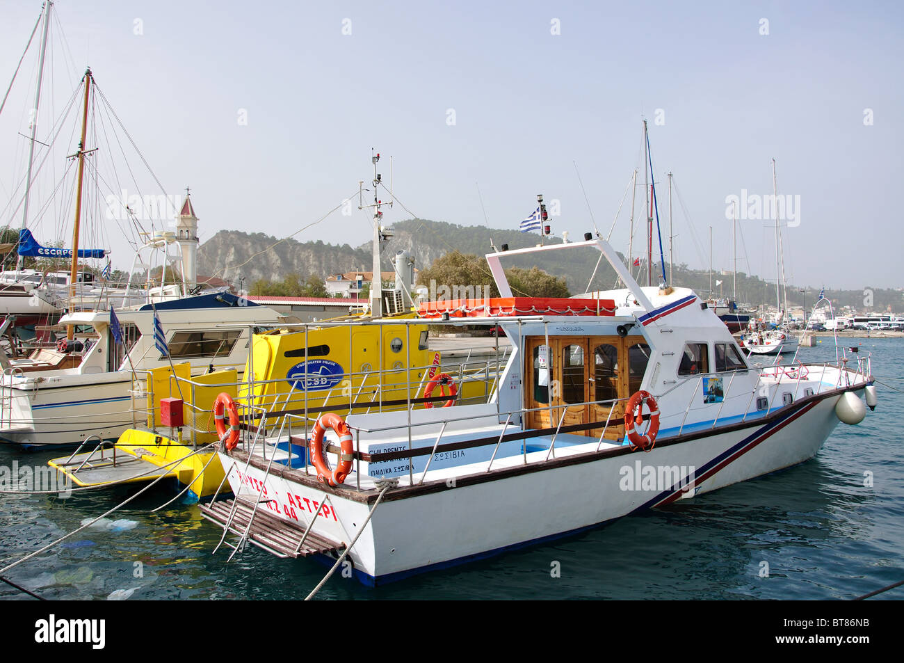 Excursion boats in harbour, Zakynthos Town, Zakynthos, Ionian Islands, Greece Stock Photo