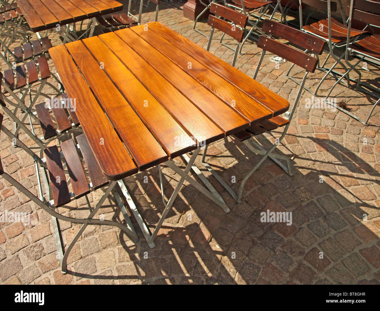 beer garden Stock Photo: 32150771 - Alamy