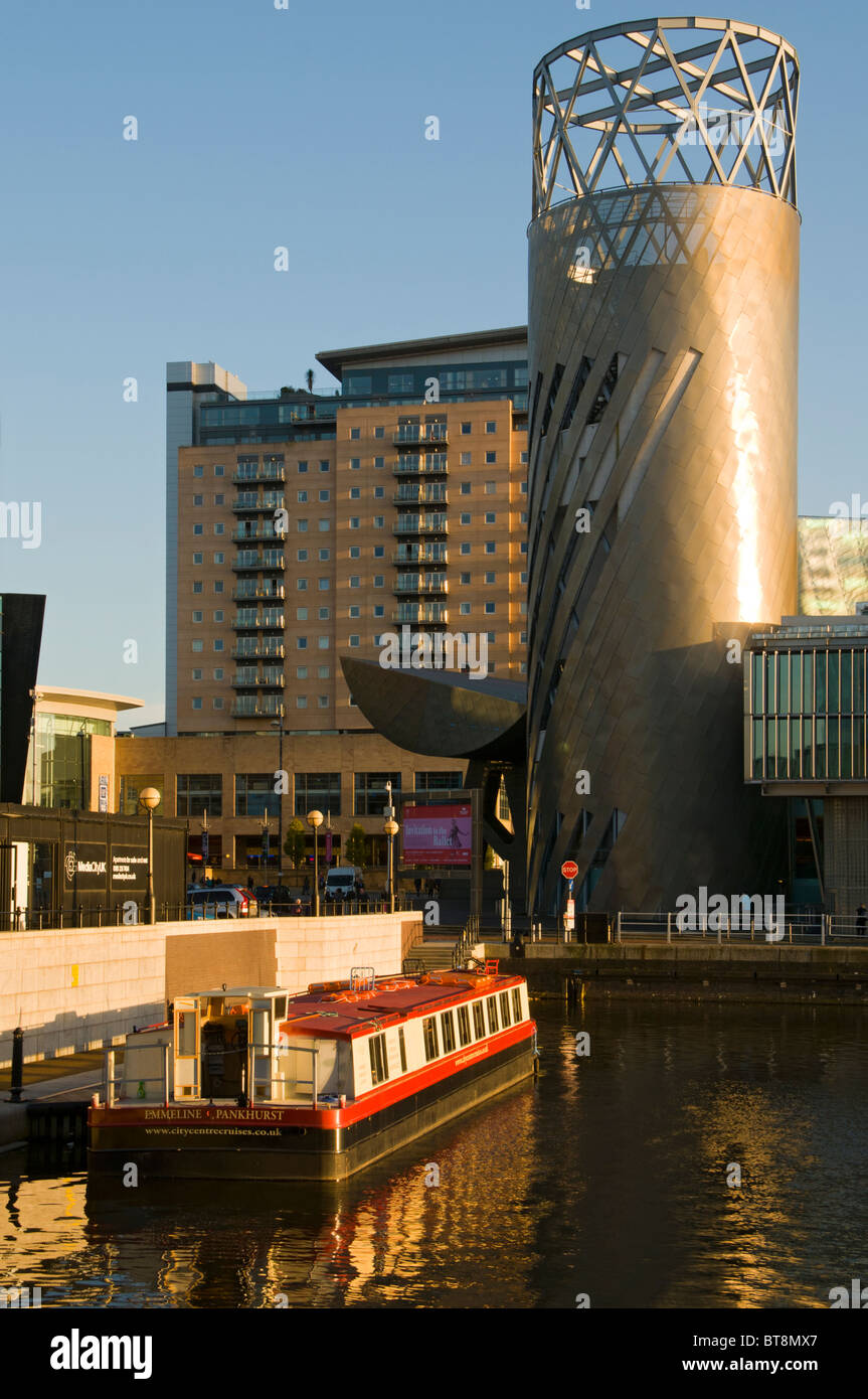 The Imperial Point apartment block and the Lowry Arts Centre tower at Salford Quays, Manchester, England, UK. Stock Photo