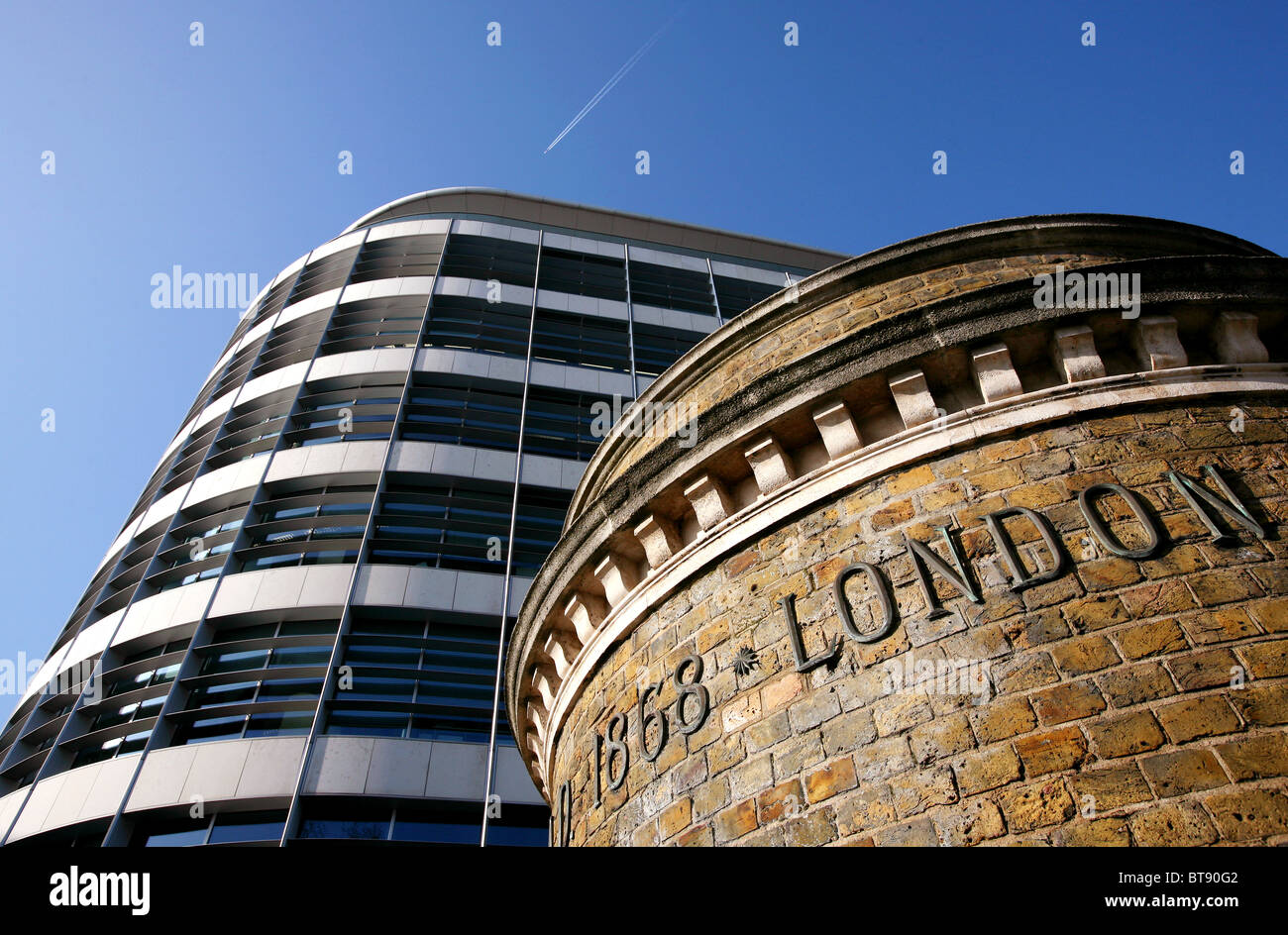 Entrance to a tunnel under the Thames built by The London Hydraulic