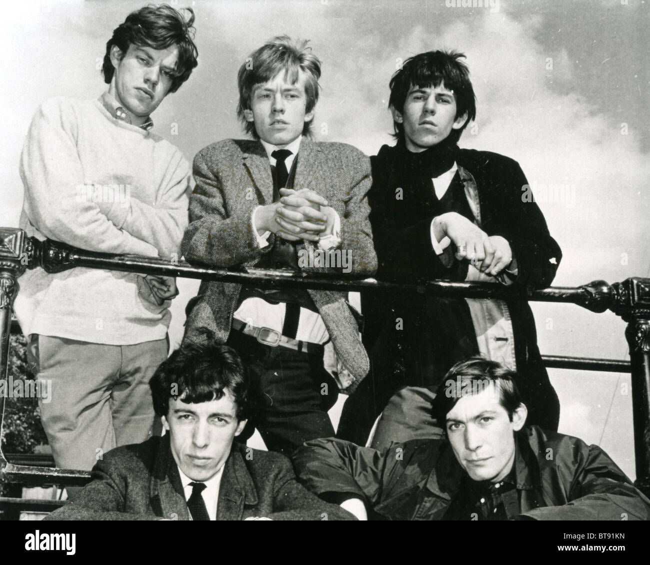 ROLLING STONES in 1963 on the London Embankment. From l: Mick,  Bill,Brian,Keith and Charlie Photo Tony Gale Stock Photo - Alamy