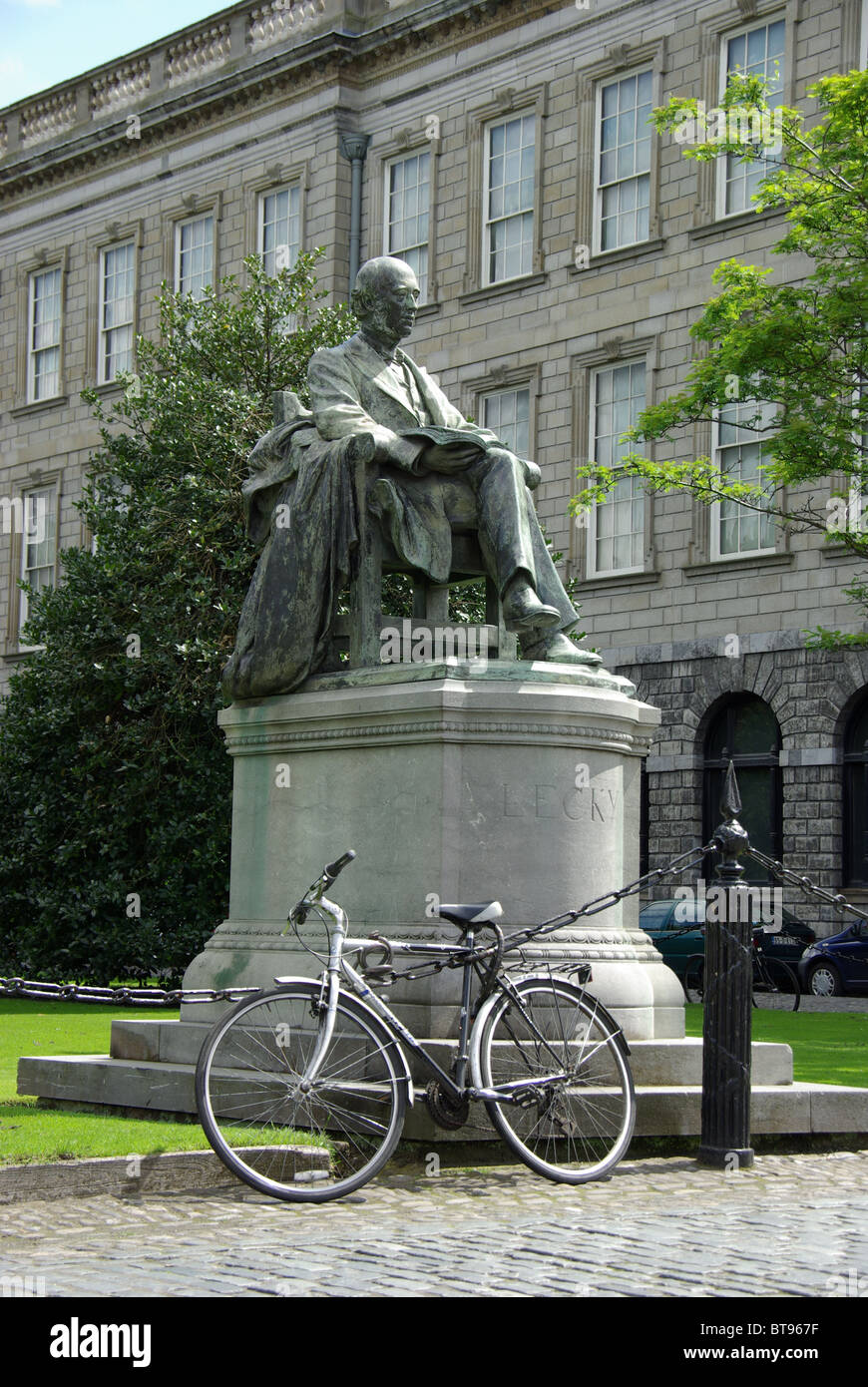 Statue in the Trinity College of Dublin, in Ireland Stock Photo Alamy