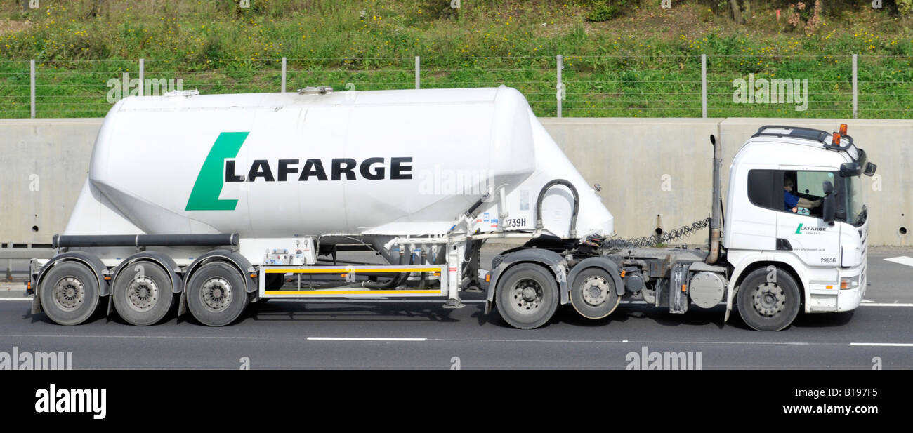 La Farge bulk cement trailer and lorry Stock Photo