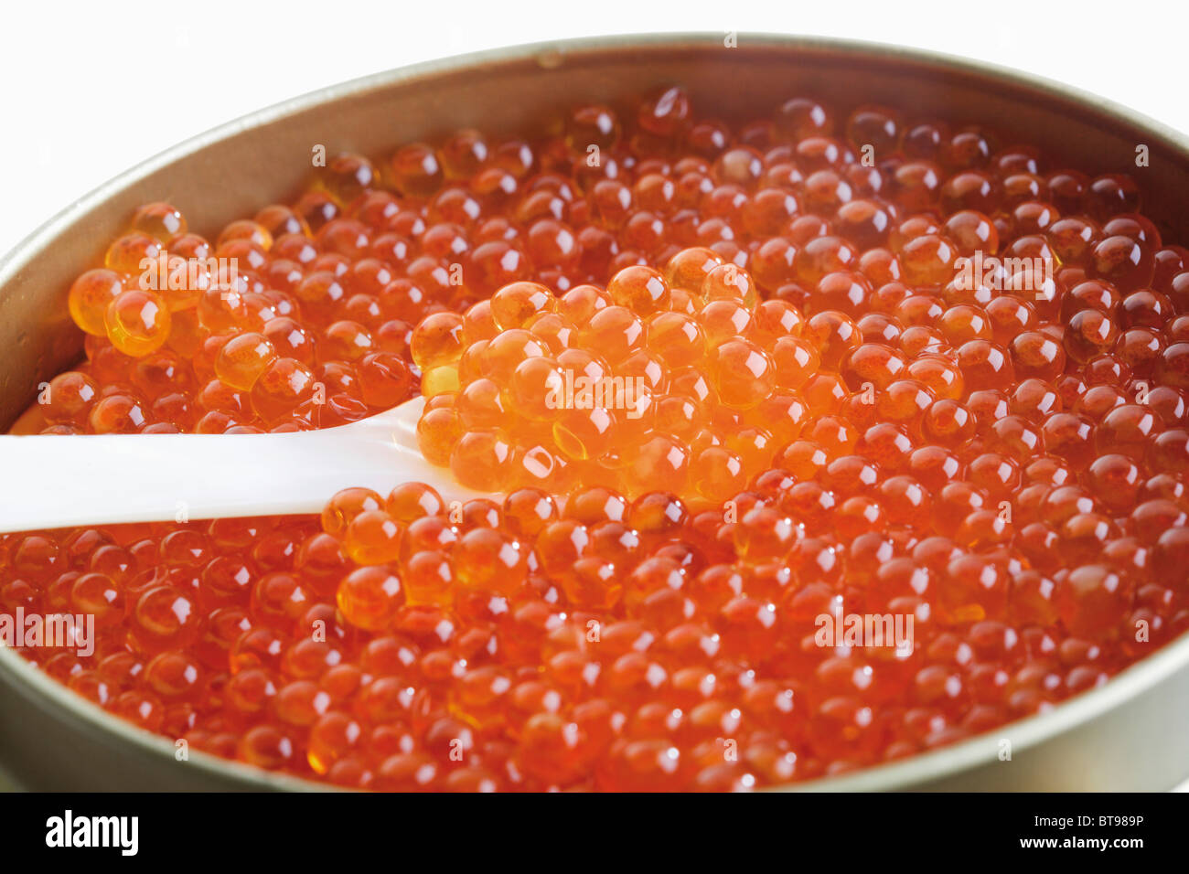 Горбушовая икра. Спрос икра красная. Спрос икра красная. Банка красной икры. Красная икра.