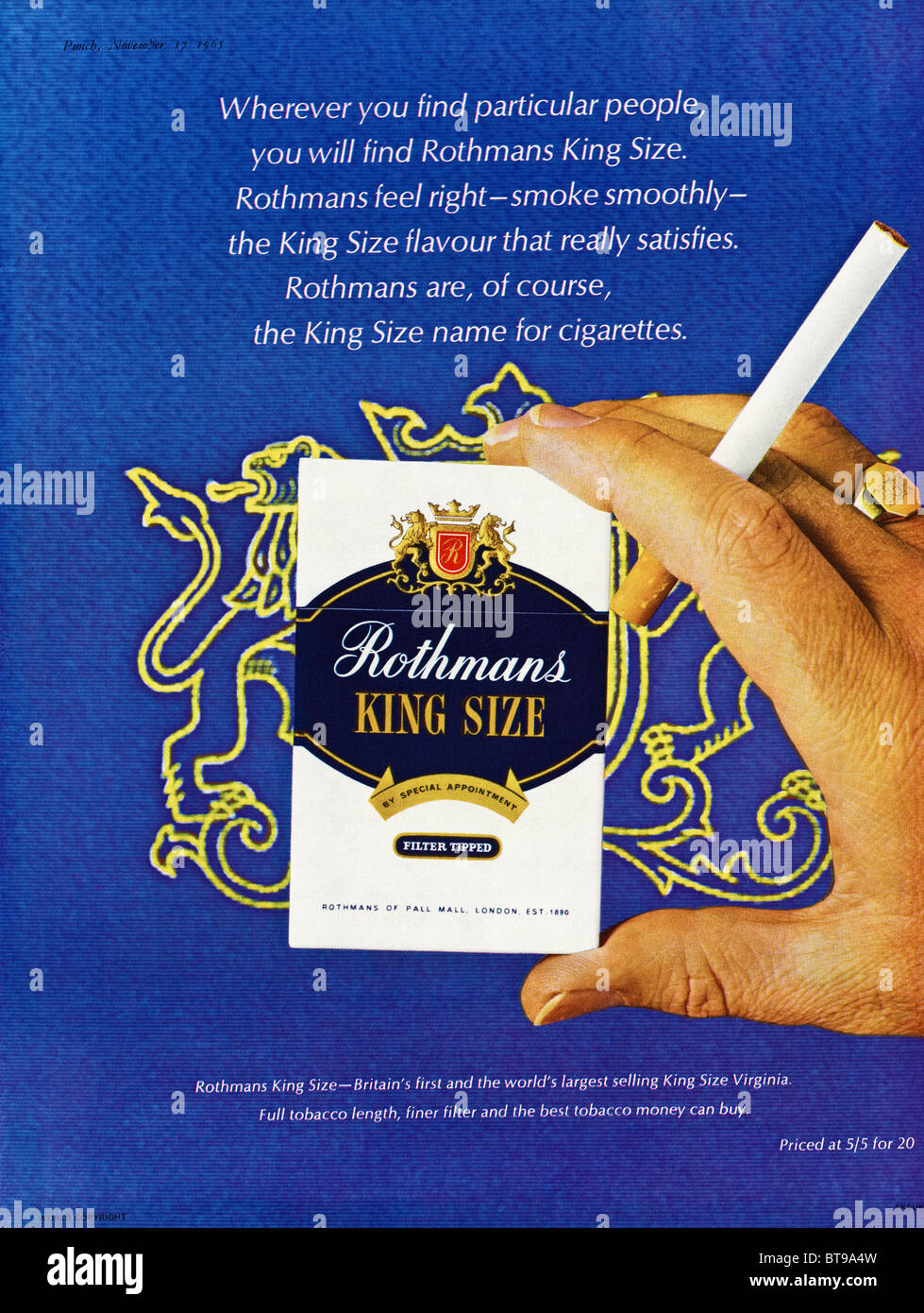 1960s advertising. 50s advert for Rothmans King Size cigarettes in English magazine dated 17th November 1965 Stock Photo