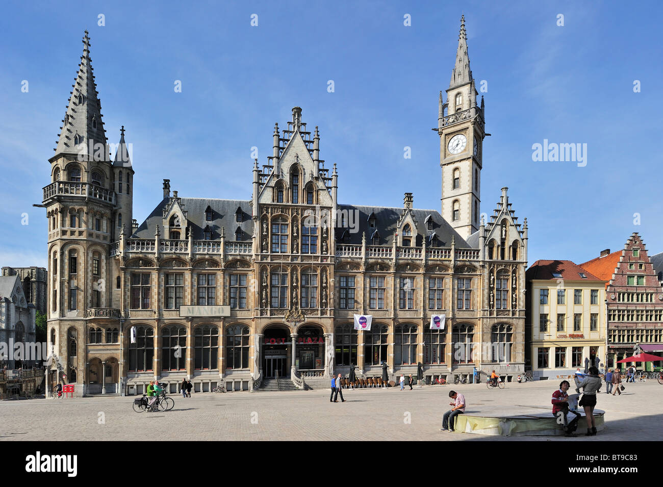 The old post office at the Corn Market / Korenmarkt at Ghent, Belgium Stock Photo
