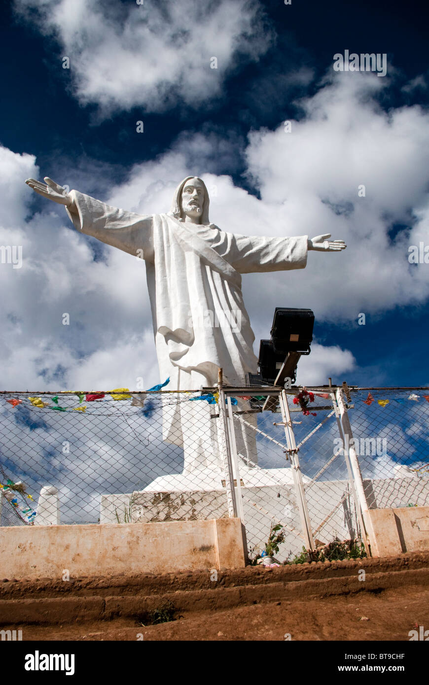 Peru, Cusco, statue of White Jesus on hill above Cusco Stock Photo Alamy