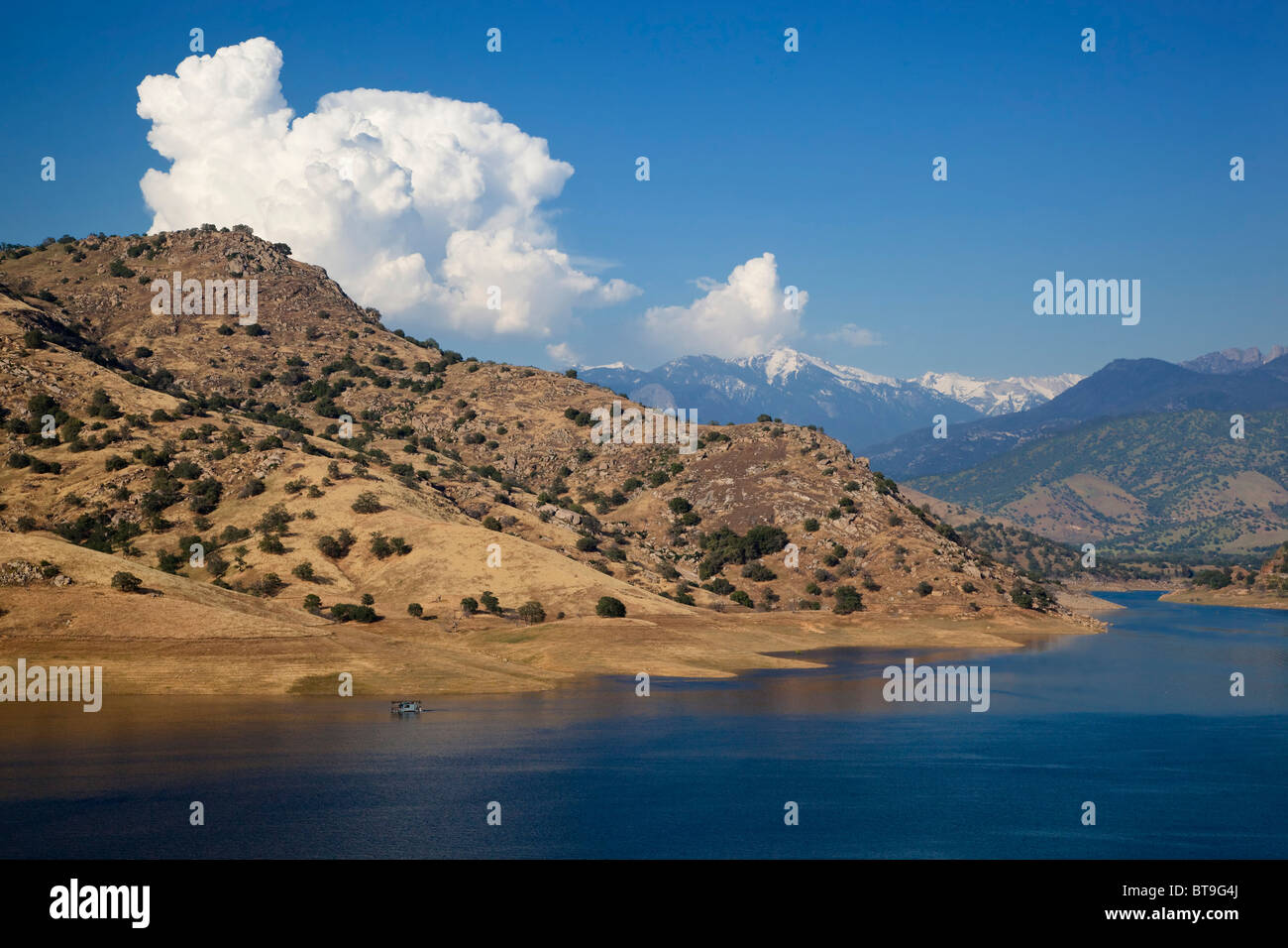 Houseboat on Lake Kaweah, California, USA Stock Photo Alamy