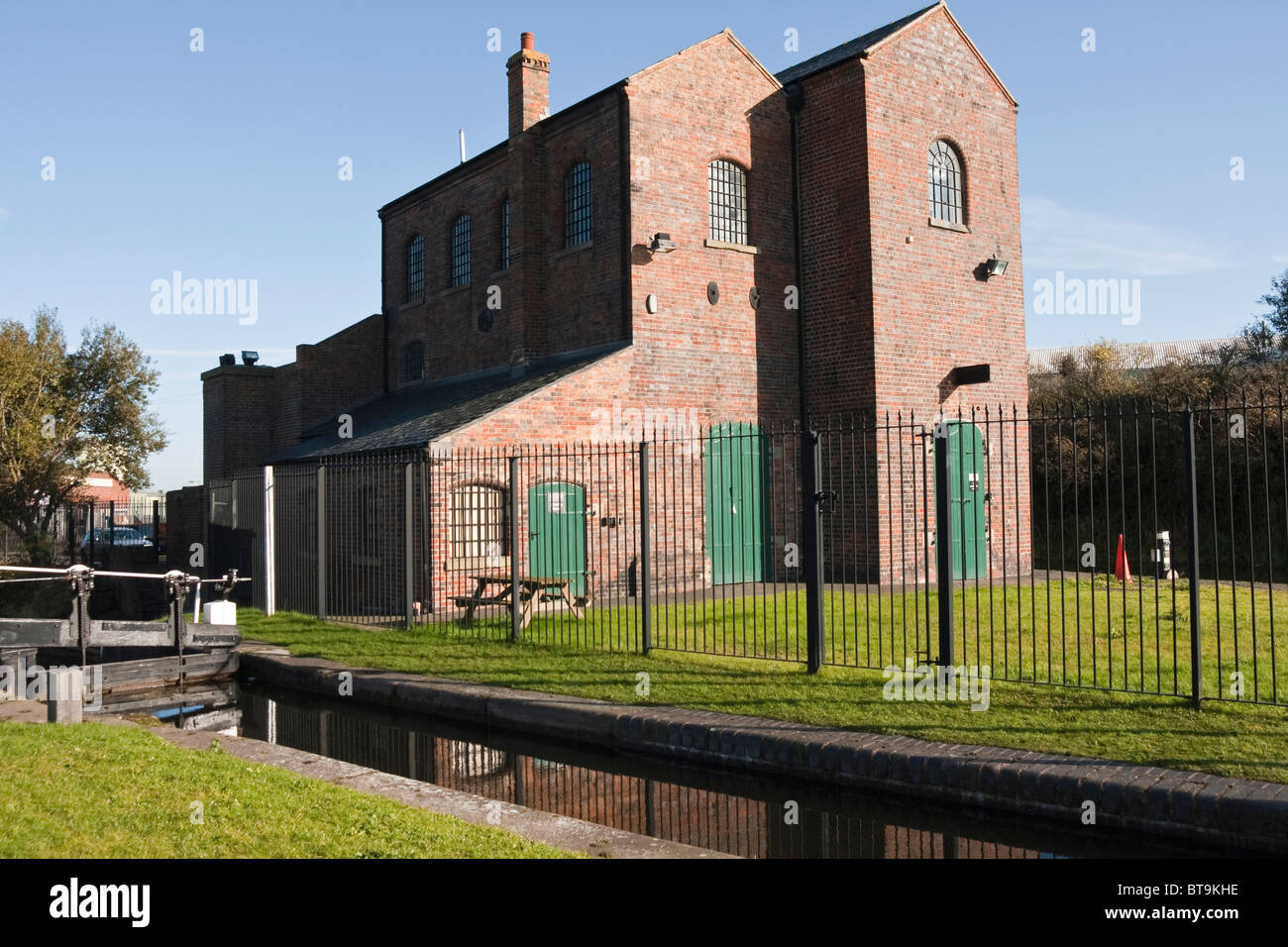 Titford canal pumphouse in Oldbury West Midlands Stock Photo