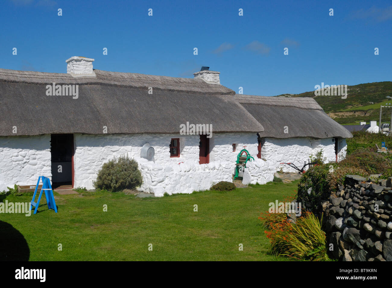 Swtan restored 17th century thatched cottage, Anglesey,North Wales Stock Photo