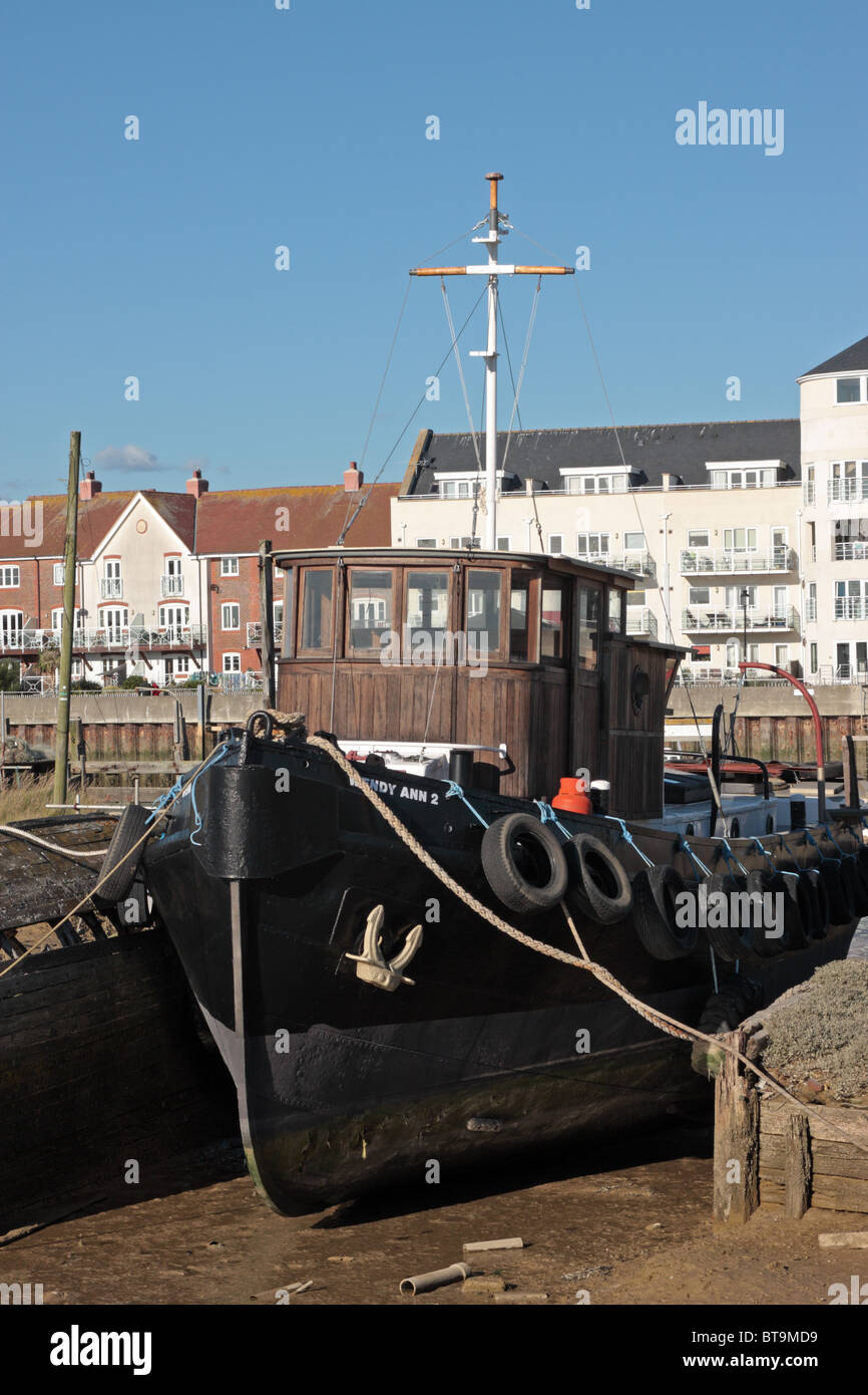 Old tug boat hi-res stock photography and images - Alamy