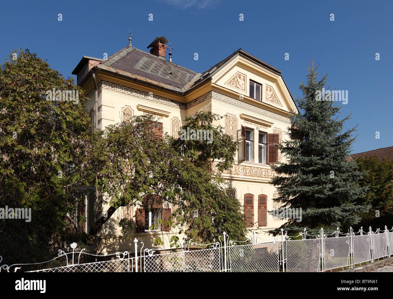 Mansion in Poertschach am Woerther See, Lake Woerth, Carinthia, Austria, Europe Stock Photo