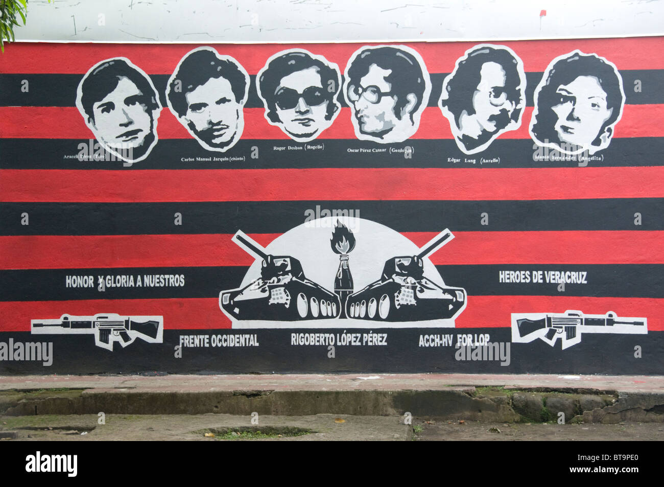 Billboard celebrating the Heroes of the Nicaraguan revolution  Leon Nicaragua Stock Photo