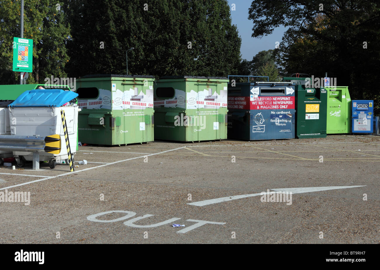 Car park bins hires stock photography and images Alamy