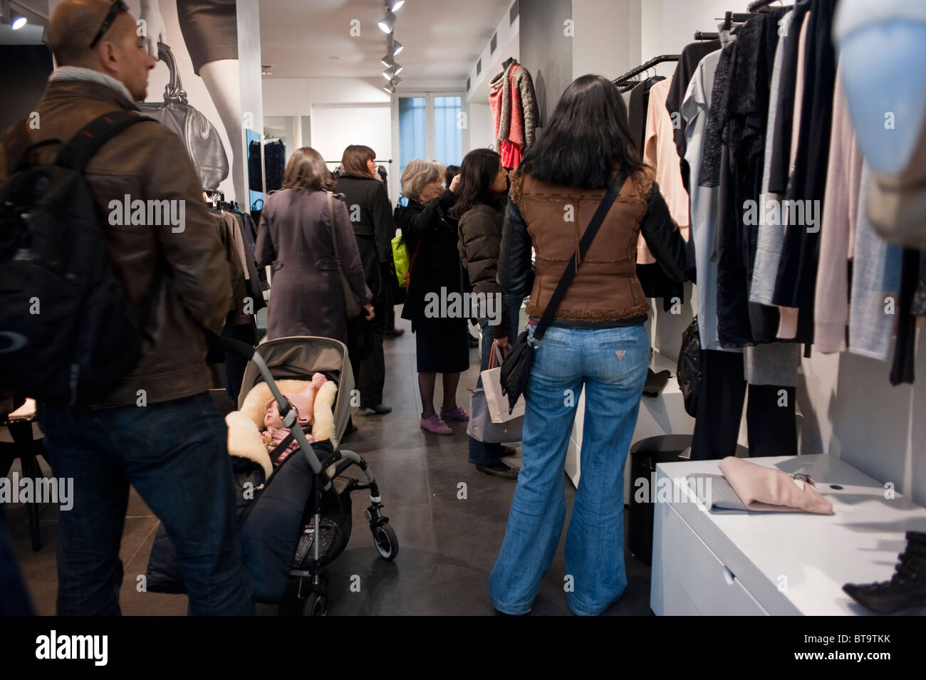 Paris, France, Le Marais District, People Shopping Inside Local Clothing  Store, France men and women clothing store Stock Photo - Alamy