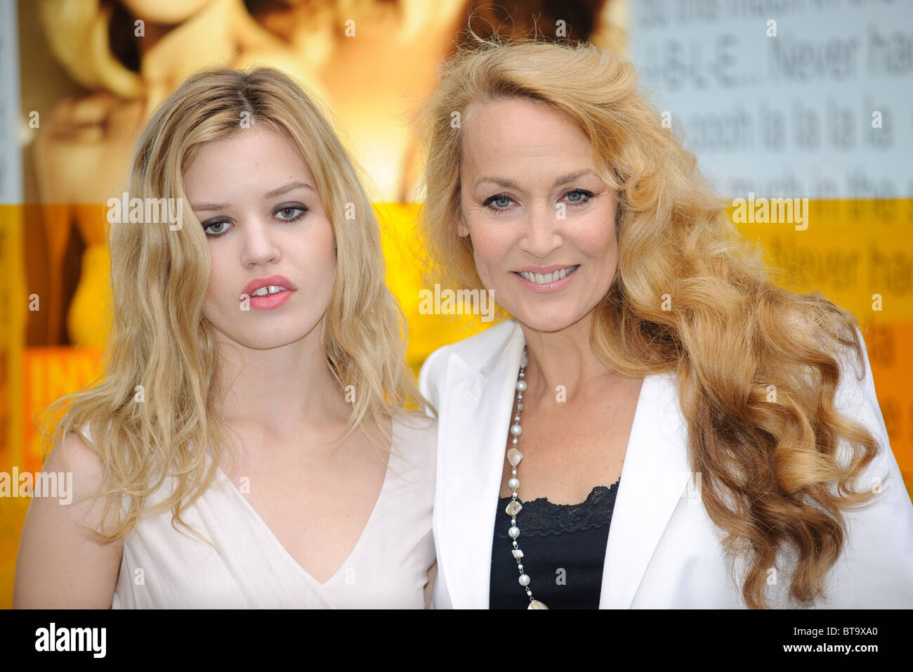 Georgia Jagger and Jerry Hall unveil the UK launch of Australian sun care brand 'INVISIBLE ZINC', Selfridges, London, 27th May Stock Photo