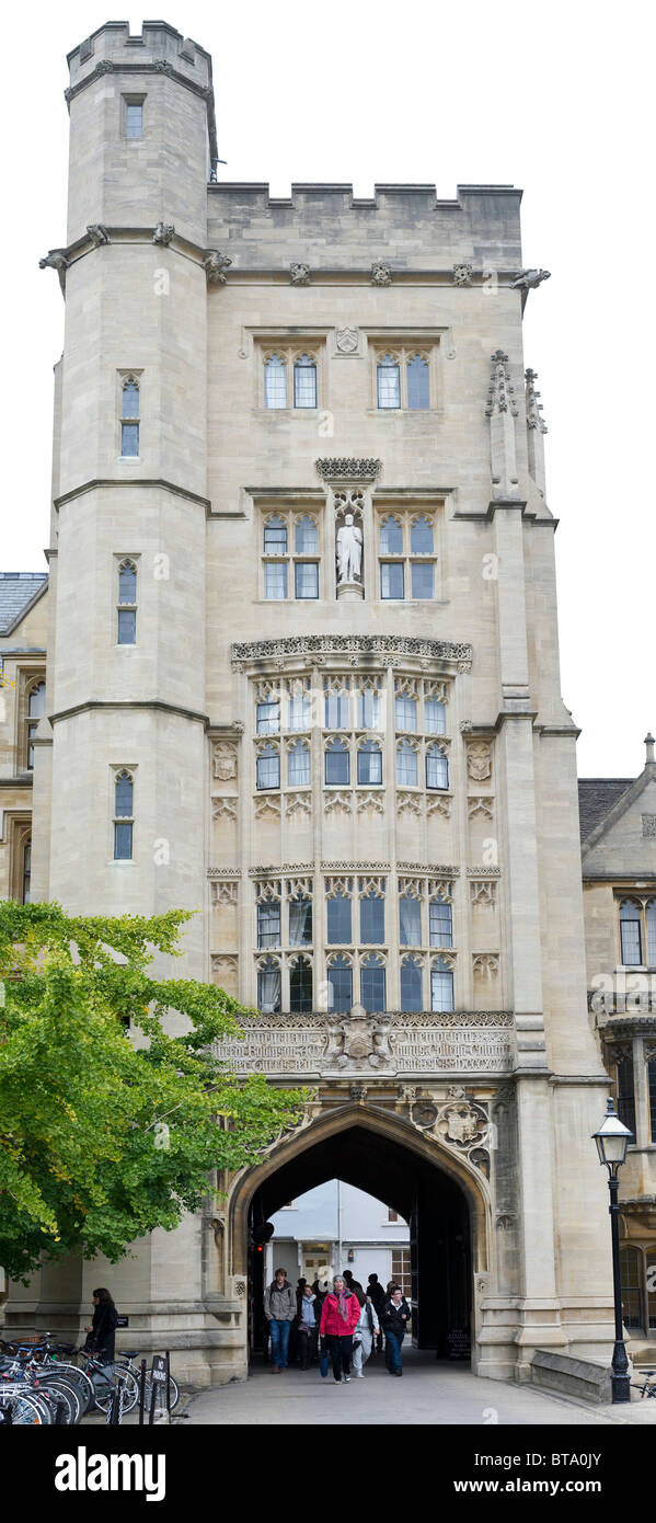 New college tower and entrance, Oxford university Stock Photo - Alamy