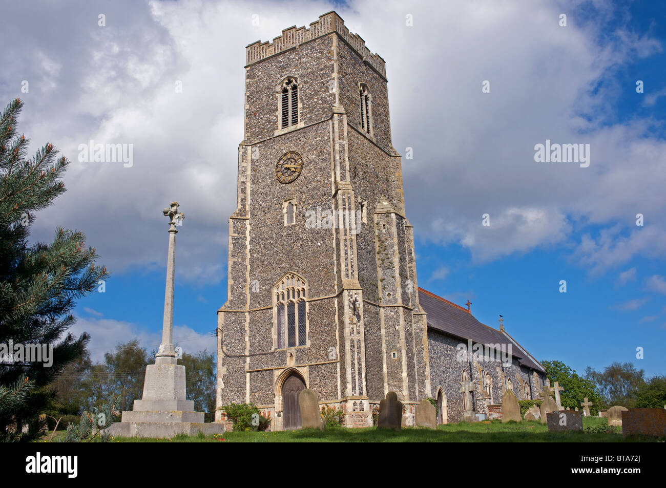 Hollesley church, Suffolk, England Stock Photo - Alamy