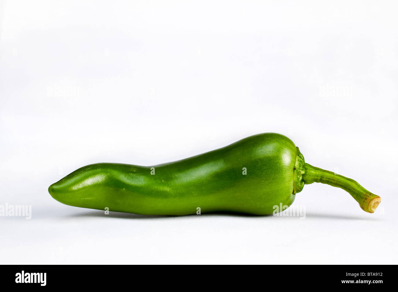 A green chilli pepper Stock Photo Alamy
