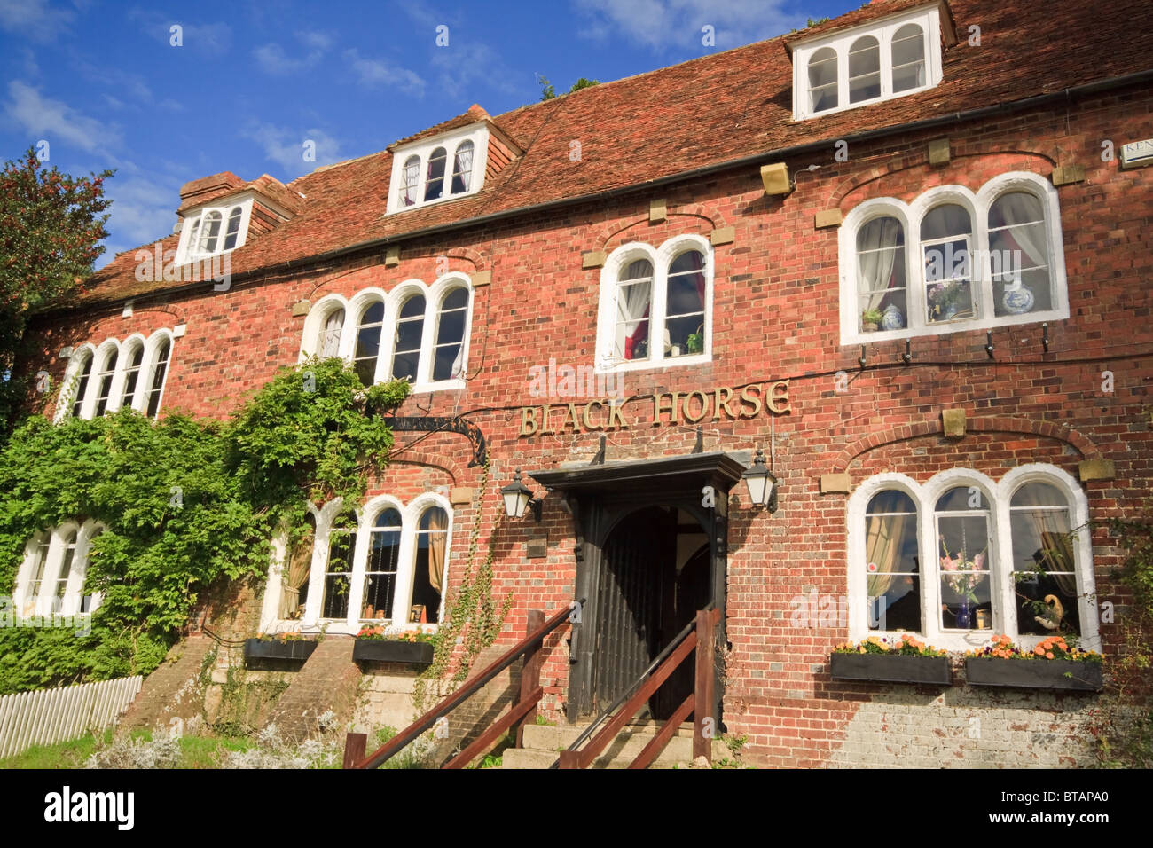The Black Horse Pub in Pluckley, reputed to be haunted Stock Photo Alamy