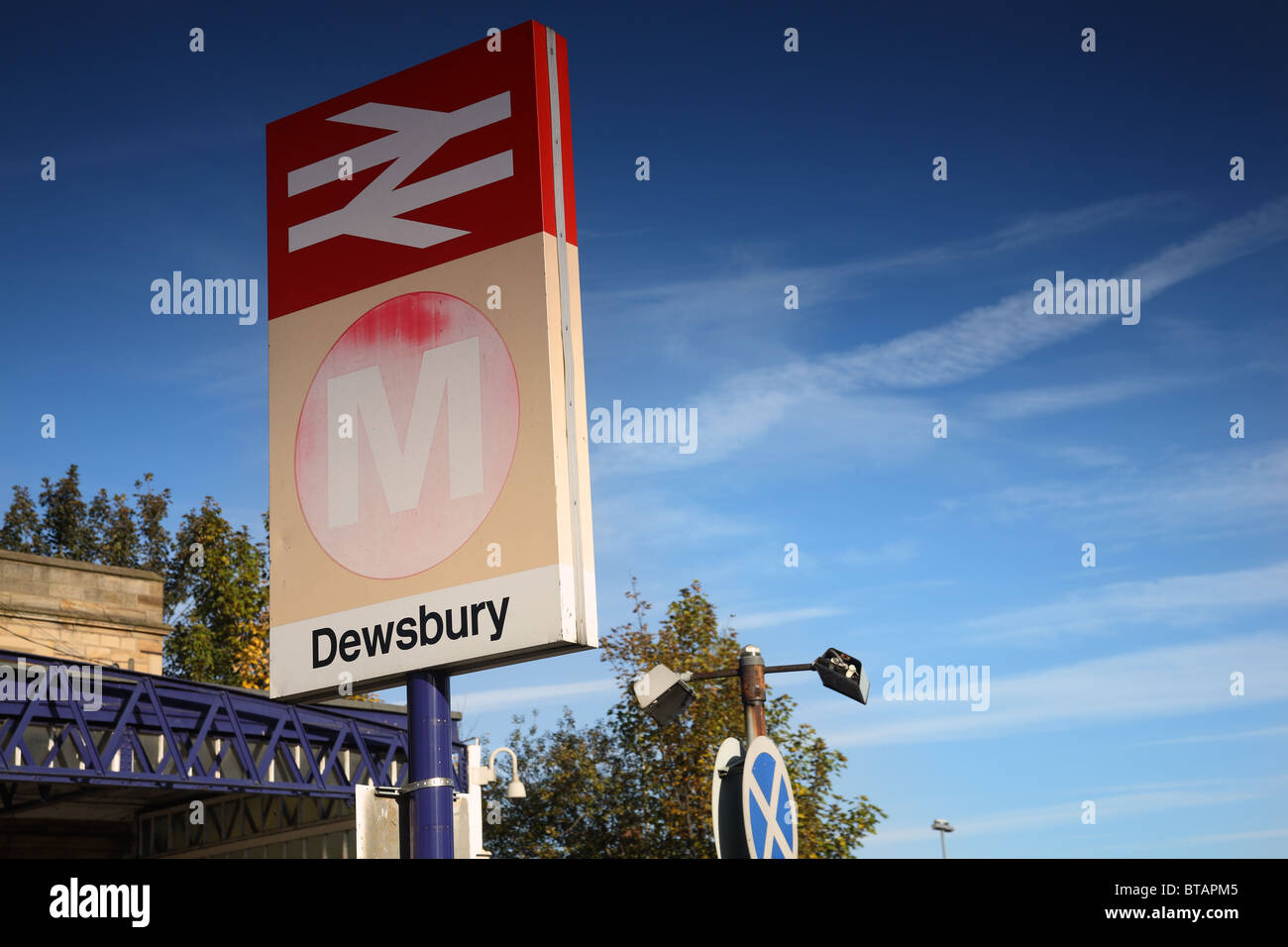 dewsbury train station sign Stock Photo