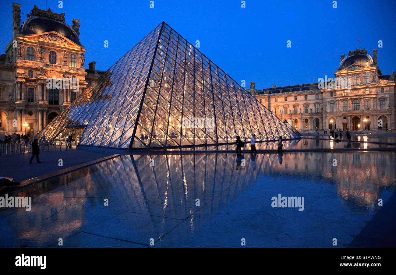France, Paris, Louvre, palace, museum, Pyramide Stock Photo - Alamy