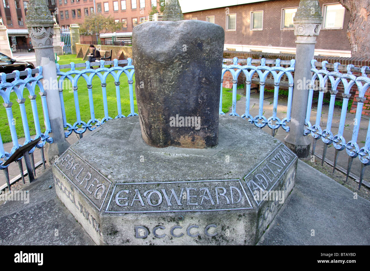 The Coronation Stone, High Street, Kingston upon Thames, Royal Borough
