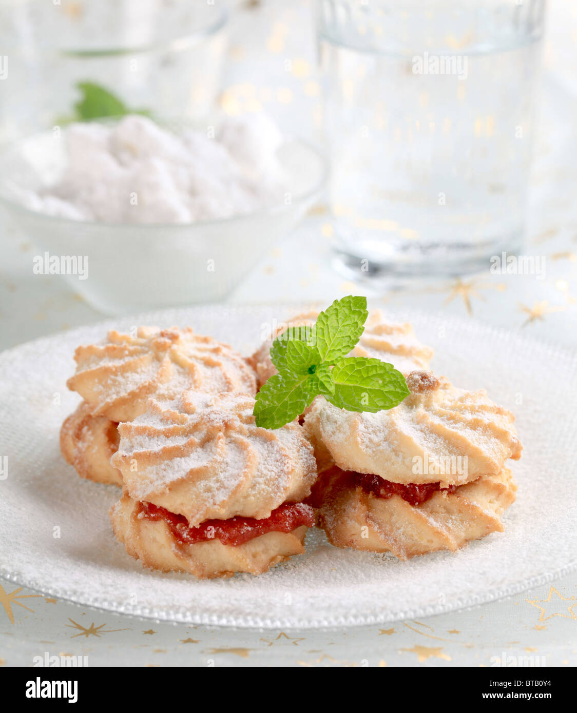 Butter cookies with jam Stock Photo Alamy