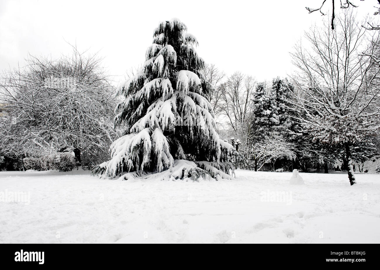 Snow in Crystal Palace Park, South East London, UK Stock Photo