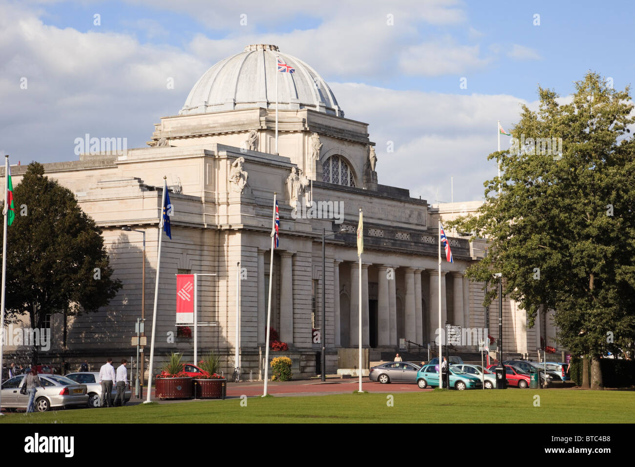 Cathays Park, Cardiff (Caerdydd), South Glamorgan, South Wales, UK. National Museum and Art Gallery Stock Photo