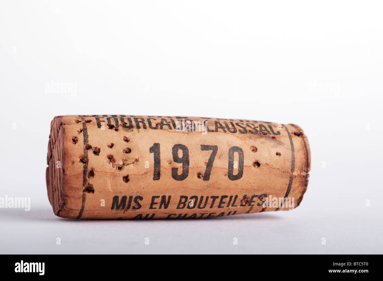 Wine Cork, Mis en Bouteille au Chateau Stock Photo Alamy