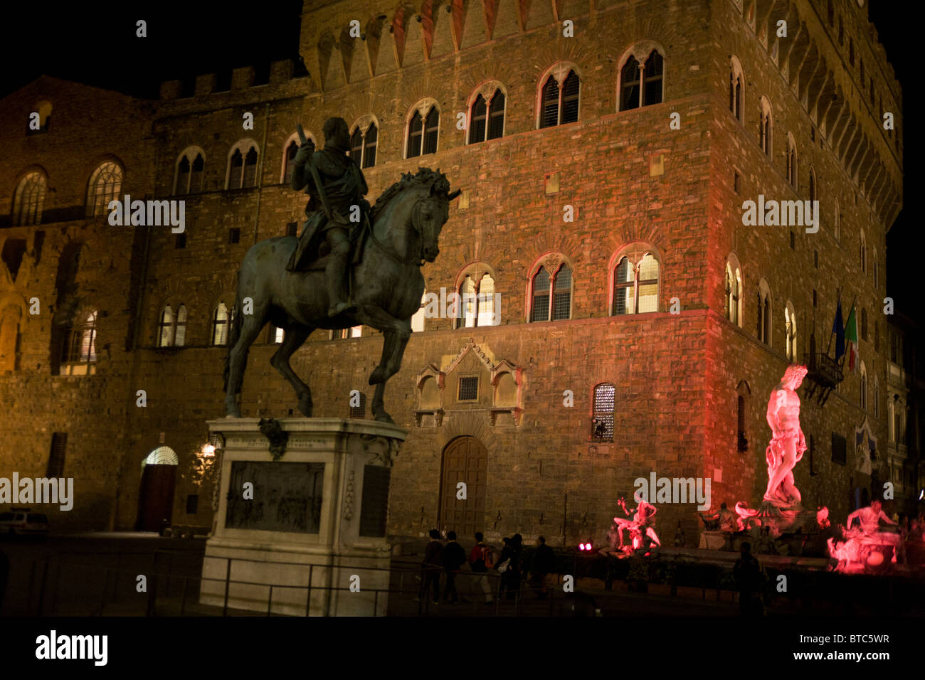 Equestrian statue of Còsimo di Giovanni degli Mèdici in Florence's Piazza della Signoria. Stock Photo