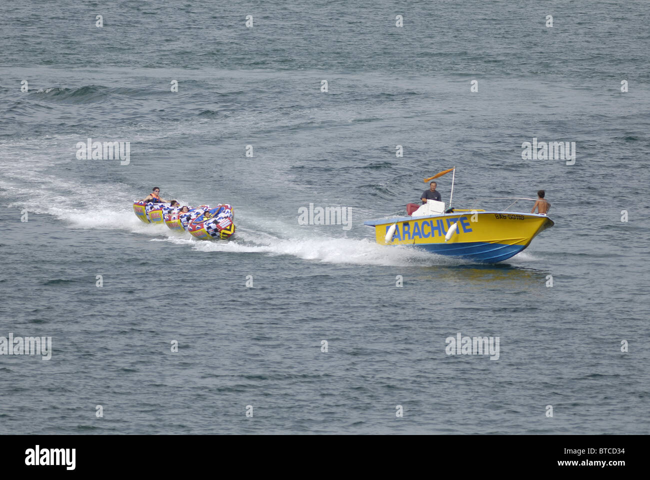 Kids tubing water rope hires stock photography and images Alamy