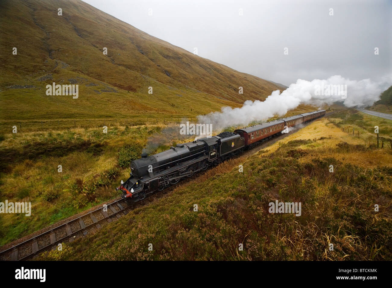 川のある風景 44871 (LMS 4871 & BR 44871) – Preserved British Steam