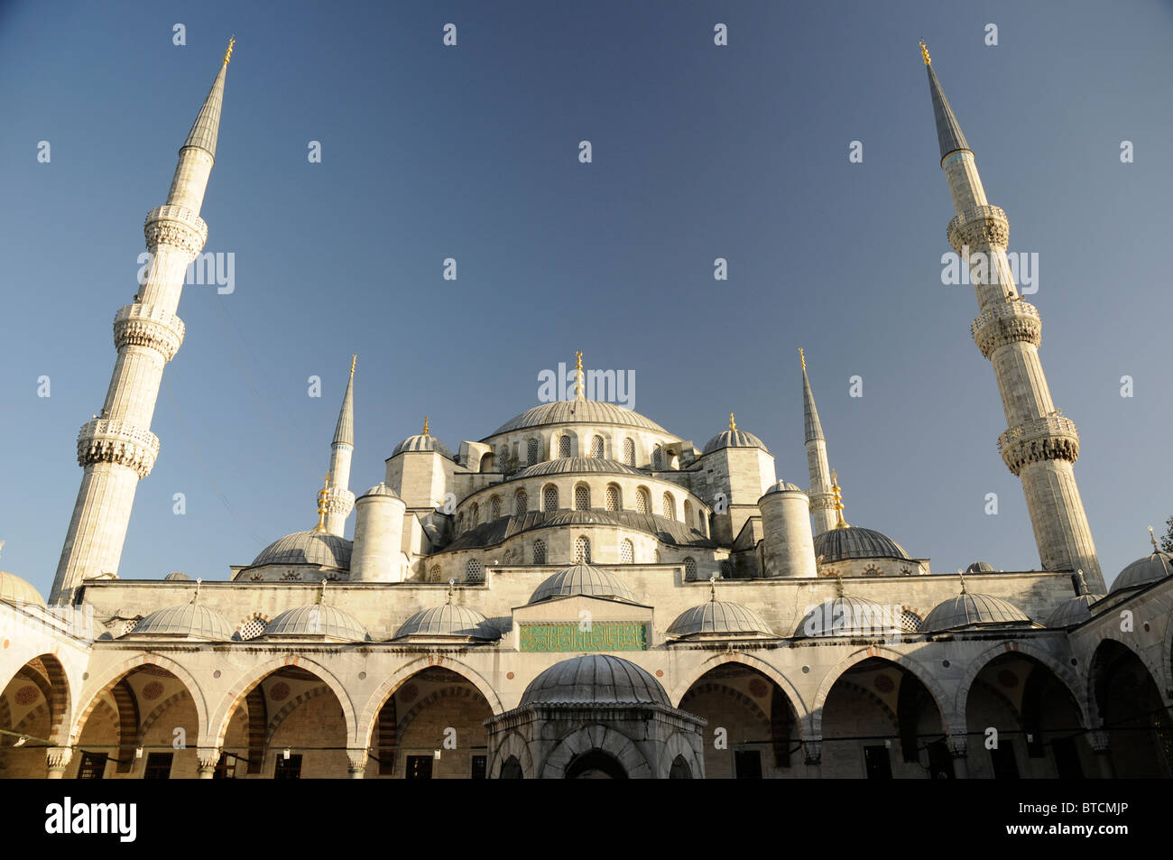 The Blue Mosque (Sultanahmet Camii)), Istanbul, Turkey Stock Photo - Alamy