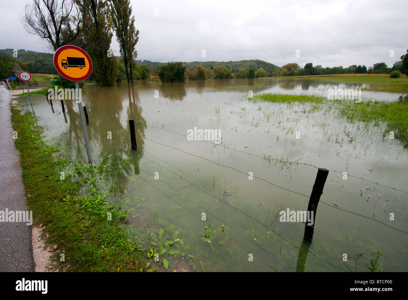 Flooding waters of river Sava and Krka in Slovenia, September 2010 Stock Photo