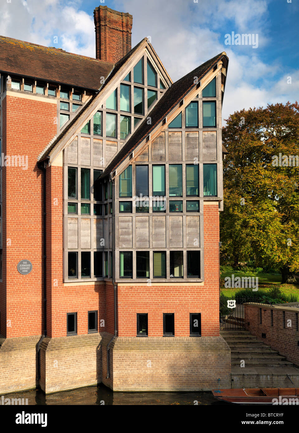 The Jerwood Library was completed in September 1998 and officially opened in May 1999, part of Trinity Hall. Stock Photo