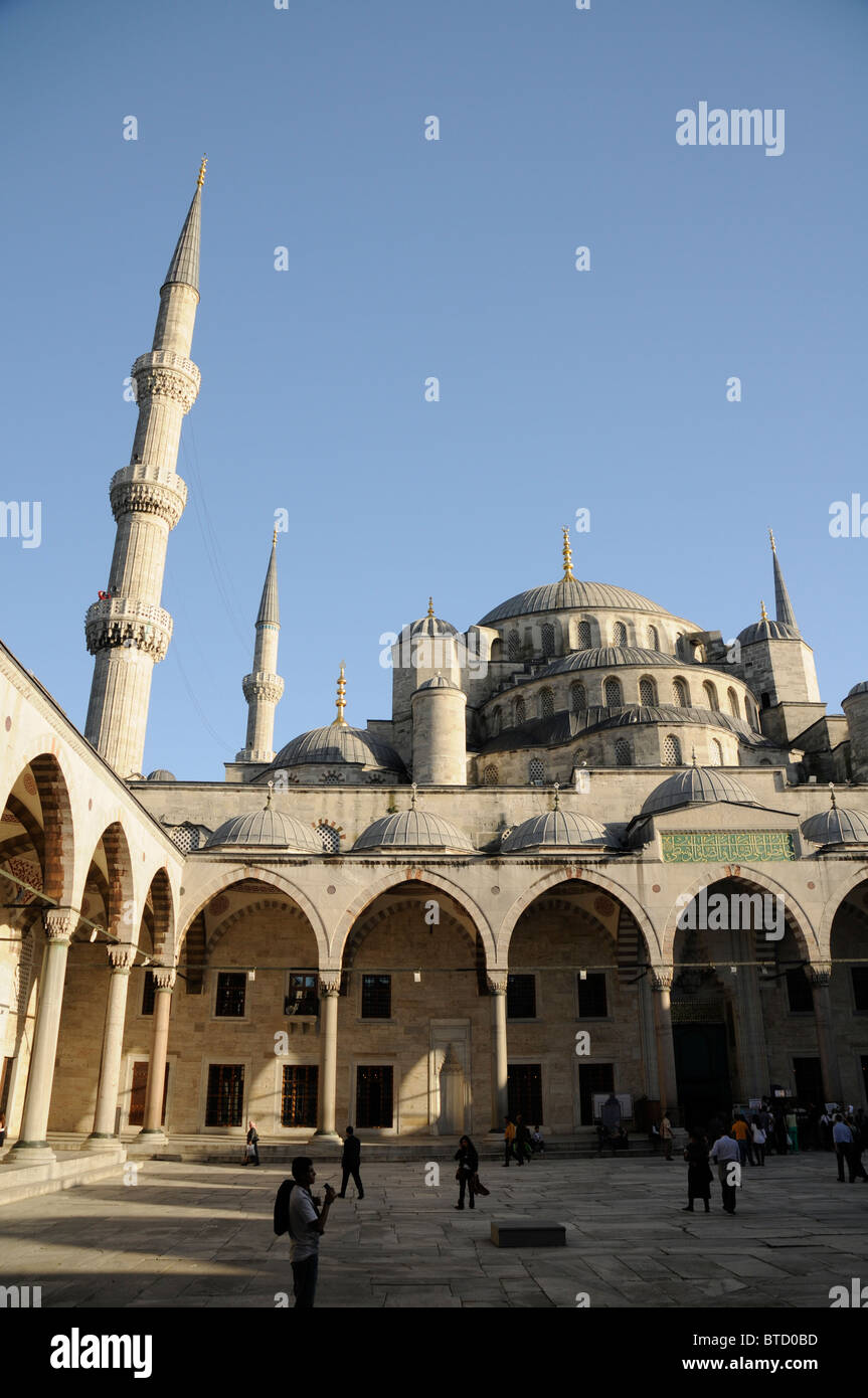 The Blue Mosque (Sultanahmet Camii)), Istanbul, Turkey Stock Photo - Alamy