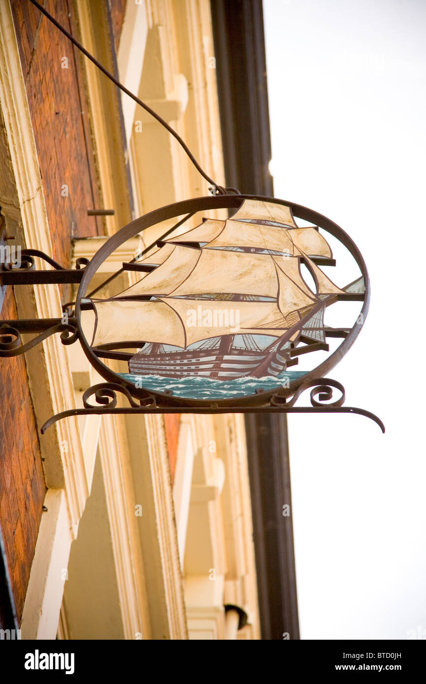 The Oberon Pub sign, Queen Street, Hull Stock Photo