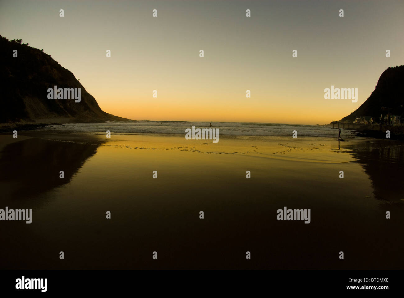 Victoria Bay at sunset Stock Photo Alamy