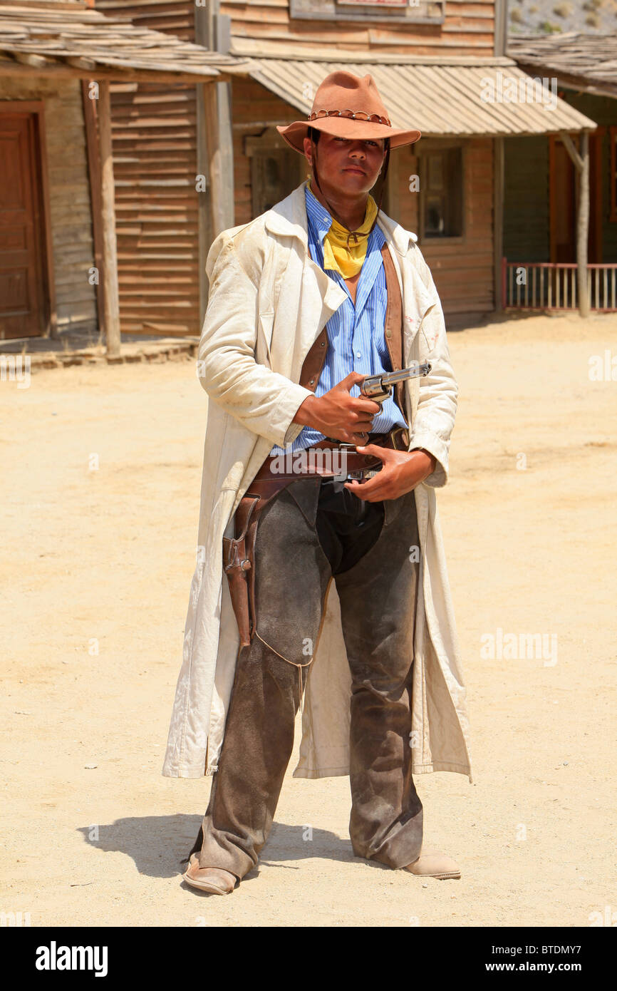 A gunfighter during a re-enactment at Fort Bravo (former spaghetti western movie set) in Tabernas, Spain Stock Photo