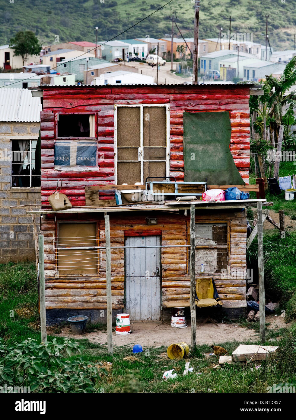 A double story shack in the informal settlement of Nompumulelo Stock Photo