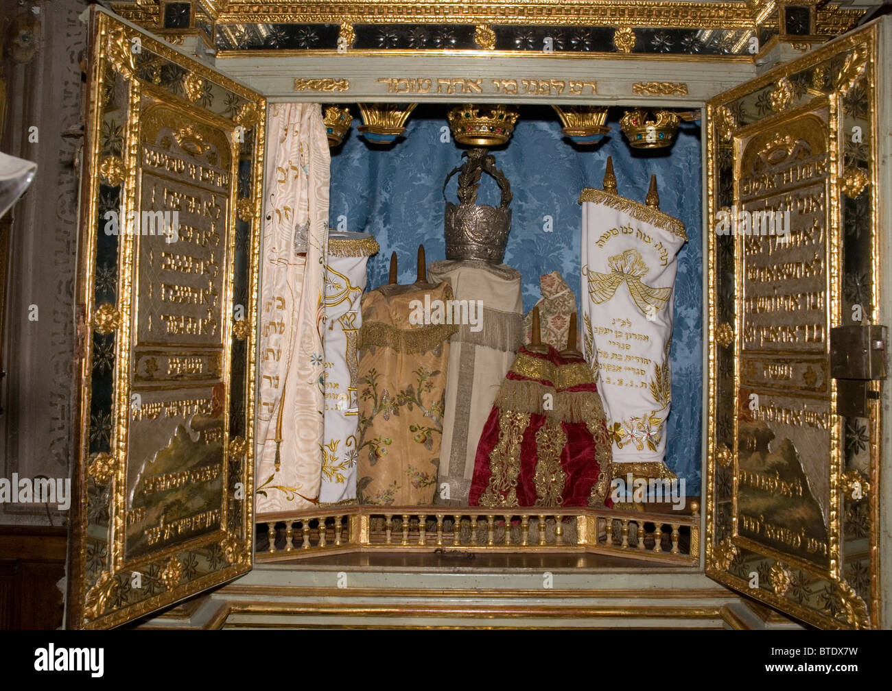5452. Cuneo synagogue built in the 18th. C. Wooden Torah Ark, Piedmont, northern Italy, Stock Photo