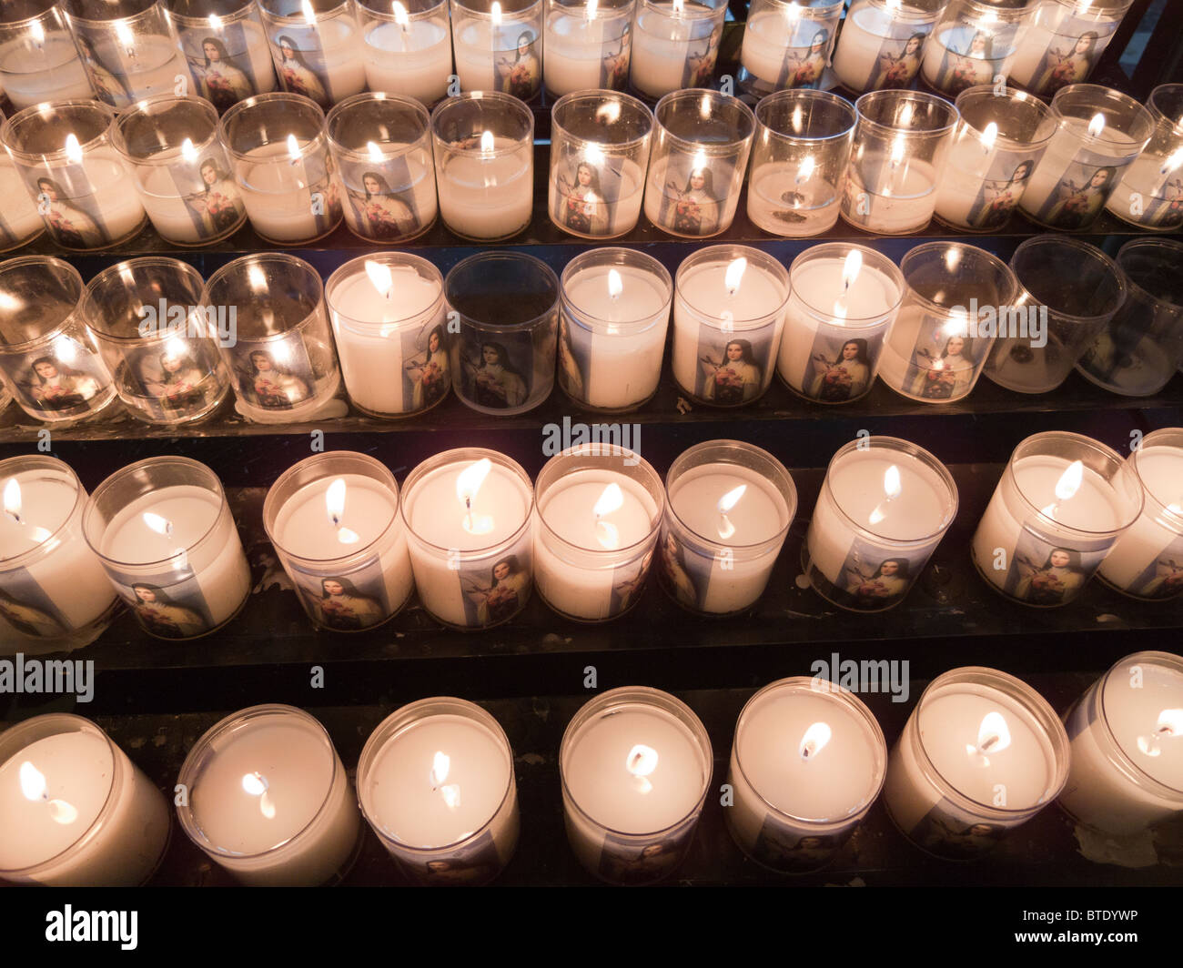 London westminster cathedral candles many remembrance vigil worship hires stock photography and
