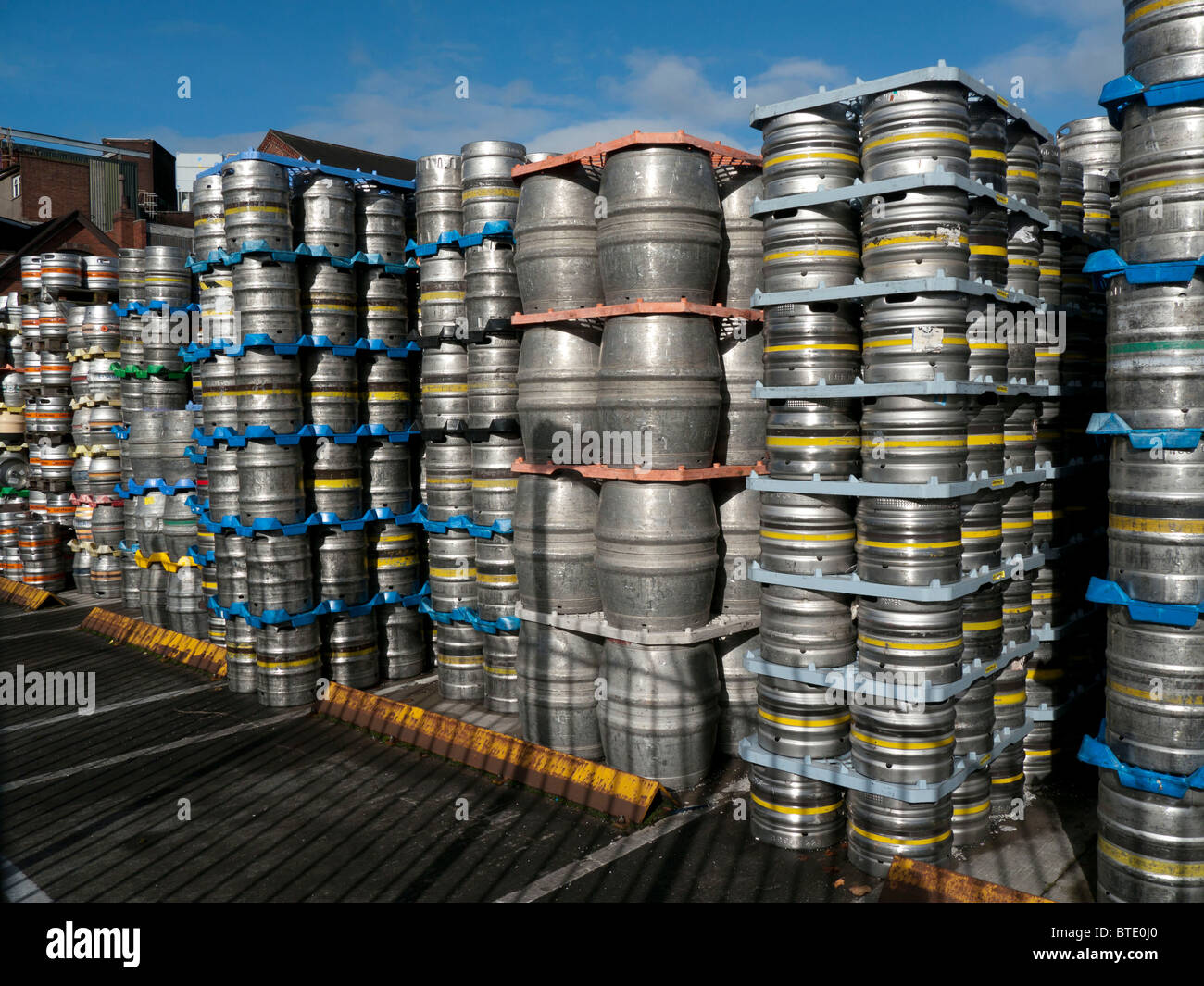 Beer Barrels High Resolution Stock Photography and Images Alamy