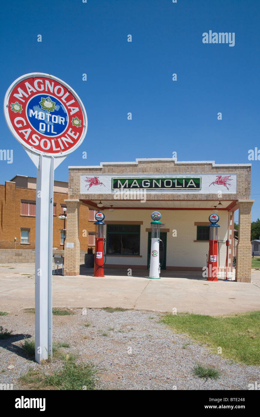 Route 66 garage hires stock photography and images Alamy